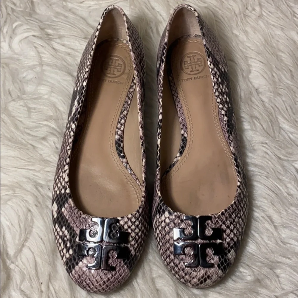 Like new Tory Burch Lowell 2 snake flats